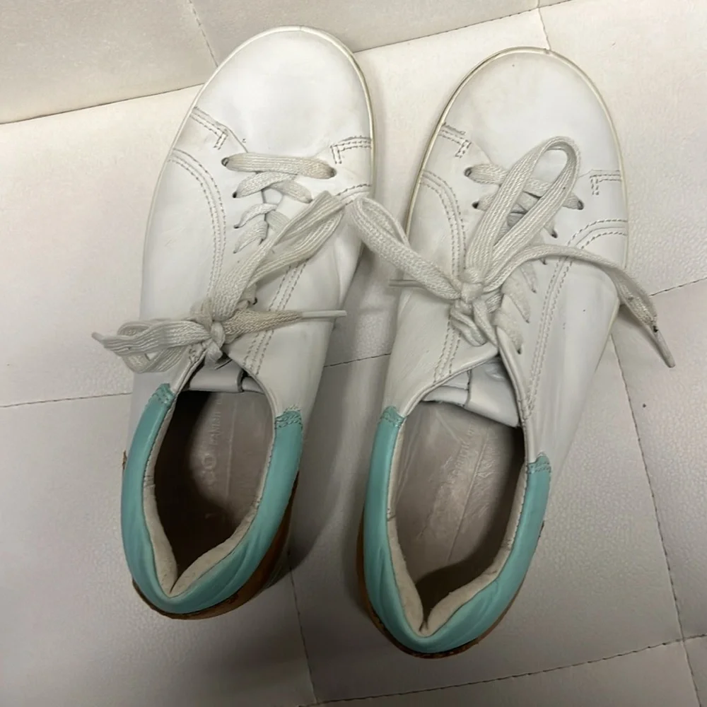 Ecco Women’s Soft 7 Sneakers White/Eggshell Blue